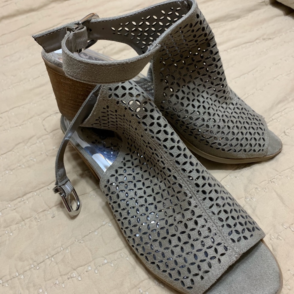 Tan Sandals
